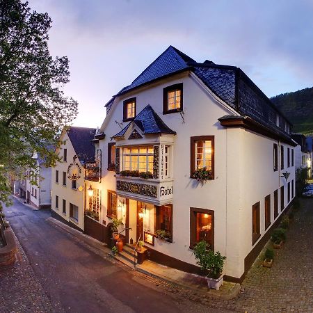 Hotel Weingut Schützen Senheim Exterior foto